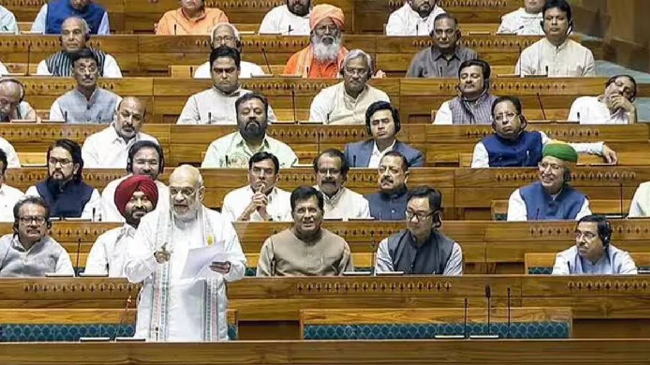 PM, CM lose power if they go to jail: New law!