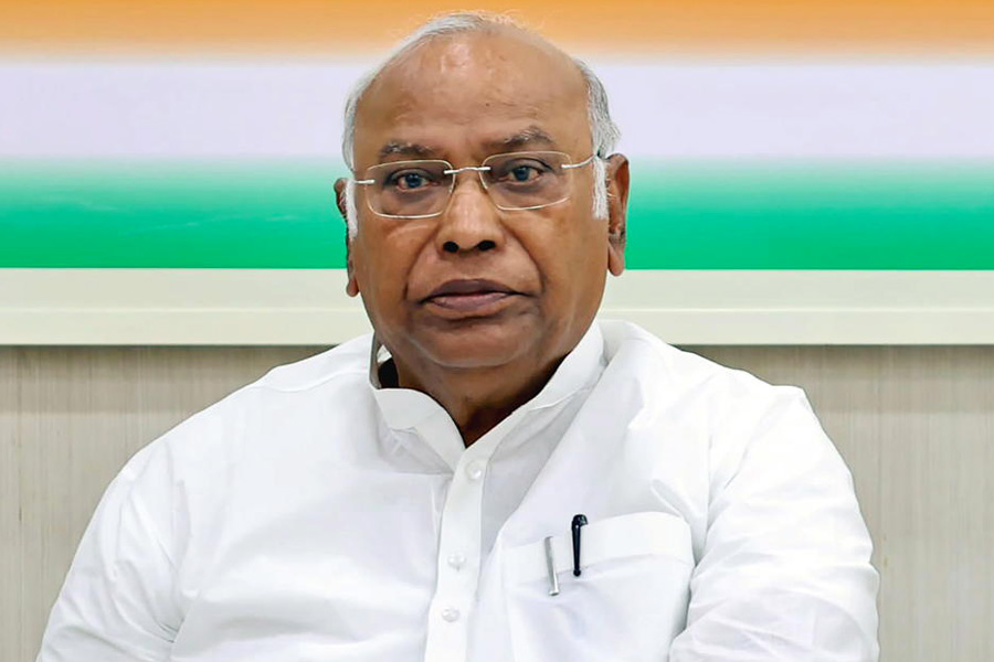 Golmaal in Aland: Mallikarjun Kharge's explosive allegation!