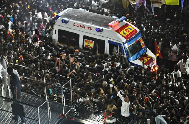 Roadshow not permitted FIR against Vijay for arriving late Roadshow not permitted: FIR against Vijay for arriving late