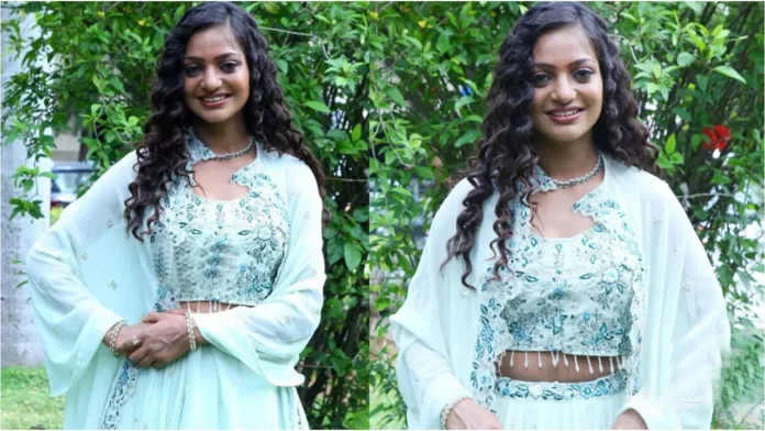 Monalisa becomes a star heroine in Tollywood through the sale of Rudraksha!