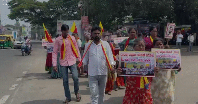 Protest against KSRTC: Disdain for tobacco advertisement!