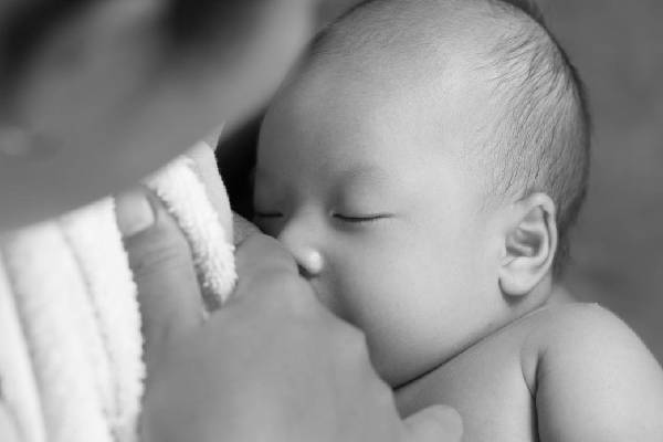 ತಾಯಿ ಎದೆ ಹಾಲು