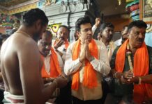 ಹುಳಿಮಾವು ಶ್ರೀ ಕೋದಂಡರಾಮಸ್ವಾಮಿ ದೇವಸ್ಥಾನದ ರಥೋತ್ಸವದಲ್ಲಿ ಭಾಗಿಯಾದ ಸಂಸದ ತೇಜಸ್ವಿ ಸೂರ್ಯ