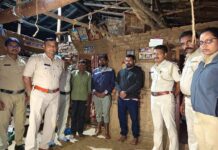 Dharwad News: ರೌಡಿಶೀಟರ್ಗಳ ಮನೆಗಳ ಮೇಲೆ ಪೊಲೀಸ್ ತಲಾಷ್