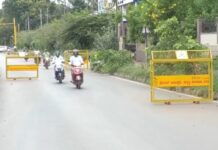 Hubli: ಬ್ಯಾರಿಕೇಡ್ನಿಂದ ಸಂಚಾರಕ್ಕೆ ತೊಡಕು: ಸುಗಮ ಸಂಚಾರಕ್ಕೆ ಅವಕಾಶ ಕಲ್ಪಿಸುವಂತೆ ಆಗ್ರಹ