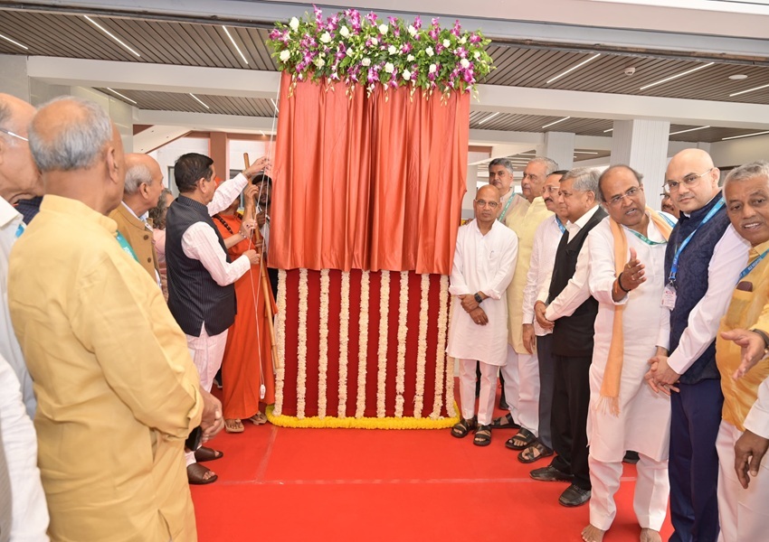 ಅಮಿತ್ ಶಾ ಆರೋಗ್ಯದಲ್ಲಿ ಏರುಪೇರು: ಹುಬ್ಬಳ್ಳಿ ವೈದ್ಯಕೀಯ ಕಾಲೇಜು ಉದ್ಘಾಟಿಸಿದ ಪ್ರಹ್ಲಾದ್ ಜೋಶಿ
