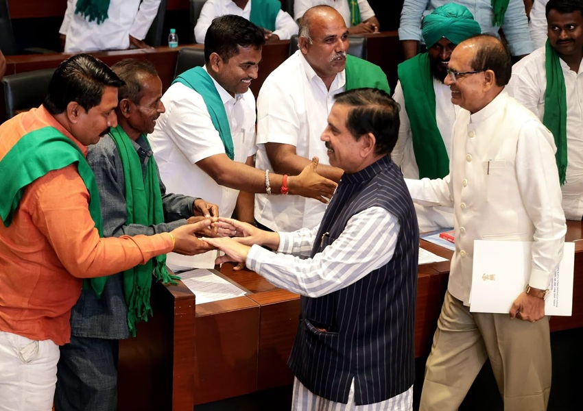 Hubli News: ಕಬ್ಬು ಬೆಳೆಗಾರರ ಸಮಸ್ಯೆಗೆ ಕೇಂದ್ರದ ಸ್ಪಂದನೆ – ವಾರದೊಳಗೆ ಜಂಟಿ ಸಮಿತಿ ರಚನೆ