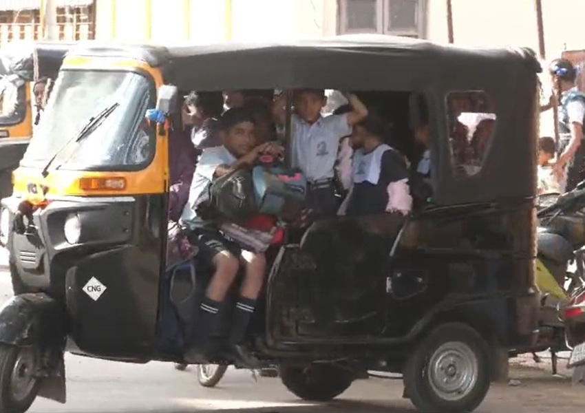 Hubli News: ಮಕ್ಕಳ ಸಾಗಣೆಯಲ್ಲಿ ಸುರಕ್ಷತಾ ನಿಯಮಗಳು ಪಾಲನೆಯಾಗುತ್ತಿವೆಯೇ..?