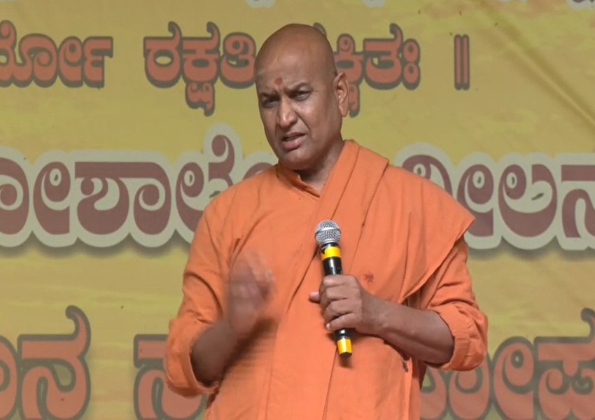 Haveri News: ರೈತನನ್ನ ಅನ್ಸ್ಕಿಲ್ಡ್ ಅಂತ ಪರಿಗಣಿಸಬೇಡಿ: ಸರ್ಕಾರಕ್ಕೆ ಕನ್ಹೇರಿ ಶ್ರೀಗಳ ಕಿವಿಮಾತು